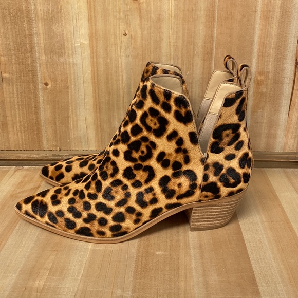 NEW Sole Society Leopard Ankle Boots - Picture 3 of 14